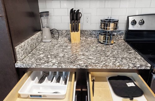 Cherry Apartment | Luxe King Bed Suite in Midtown Charlotte!