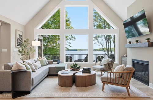 Bumpass House | LUXE Lakefront 5BR Suites w/Views, Beach, Dock,