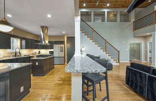 Lakeside Woods House | Luxurious 8-Bed Lakefront Retreat with Private Beach, Hot Tub & Sauna!