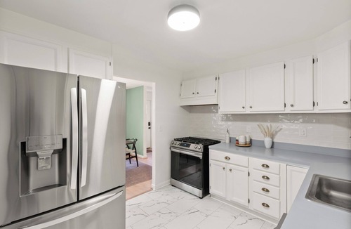 Addison Heights House | Luxurious Arlington Pentagon City walk to Metro