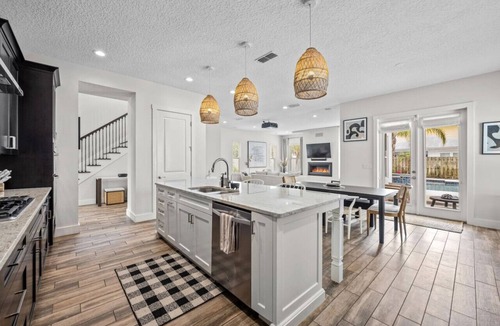 Atlantic Shores House | Luxurious Beachside Pool Retreat