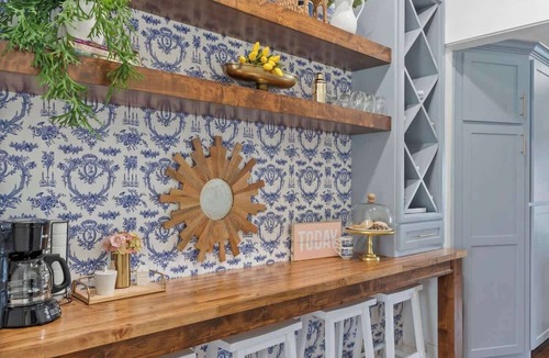 Waco House | Luxurious & Classic Southern Style, Sleeps 10