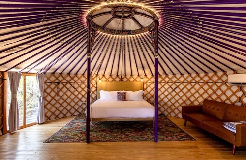 Dripping Springs Cabin | Luxurious Romantic Yurt with Hot Tub in Dripping Springs, Texas