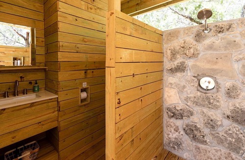 Dripping Springs Cabin | Luxurious Romantic Yurt with Hot Tub in Dripping Springs, Texas