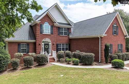 Fair Play House | Luxurious & Spacious Lake Hartwell Home near Clemson, Anderson, and Greenville.