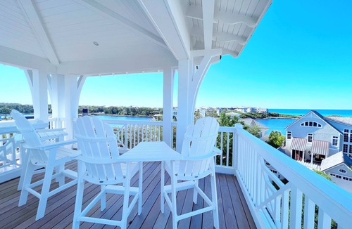 WaterSound Beach House | Luxurious Watersound Escape Gulf Views, Pool, Grill, & Bikes Included!