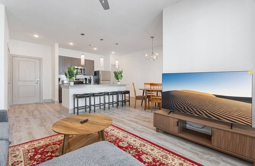 Stony Ridge North Apartment | Luxury 1BD/1BA Near The Airport 3888
