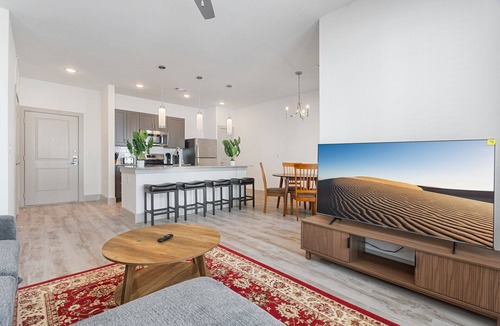 Stony Ridge North Apartment | Luxury 1BD/1BA Near Airport 3786