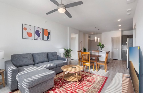 Stony Ridge North Apartment | Luxury 2BD/2BA Next to Airport zvq6