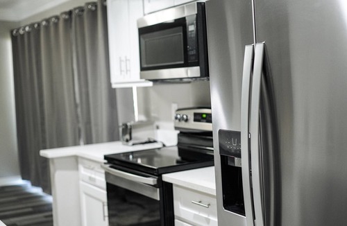 Grand Prairie Condo | Luxury 2bd 2bth Condo w/King/2 separate twin beds