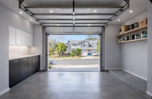 McNeil House | Luxury 2BR Retreat Near The Domain Marble Showers + New Remodel