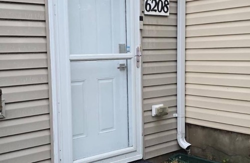 Ferndale House | Luxury 3-bed Townhome W/Modern finishes & Easy access to Baltimore &Annapolis.