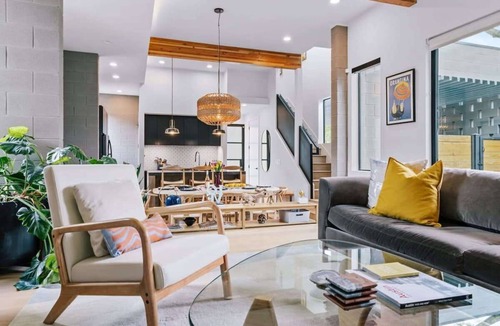 Austin House | Luxury 3BR Home | Minutes from UT Campus