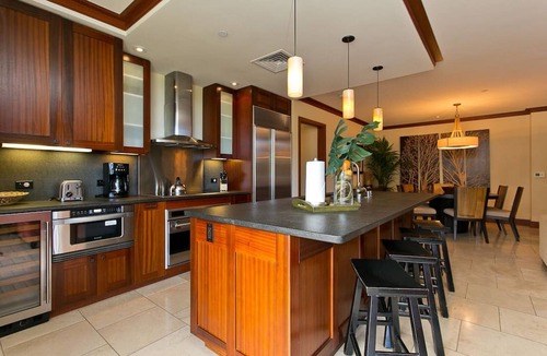 Ko Olina Apartment | Luxury 3BR Ko Olina Beach Villa –BT304 Sleeps 8, Ocean Views, Lanai, 2 Free Parking, Steps to Lagoon
