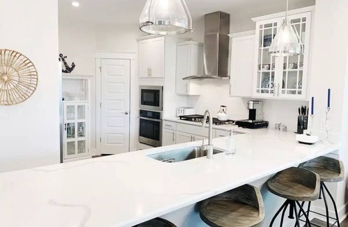 Palmetto Dunes Apartment | Luxury 4 Bdr Beachfront in Hilton Head- DC Breeze