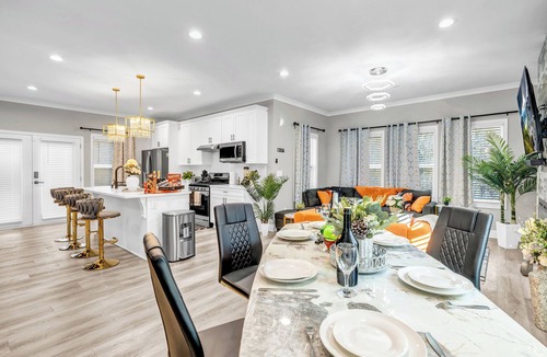 Cascade Heights House | Luxury 4‑Bedroom Beverly Hills Style Home in Atlanta