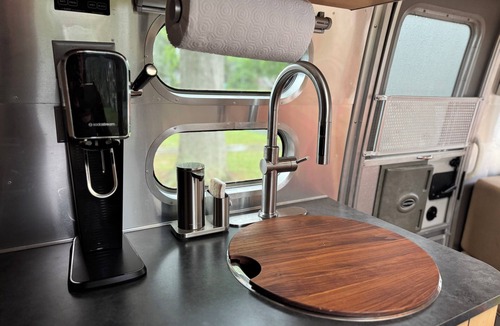 Concord House | Luxury Airstream Retreat with Fire Pit & French Breakfast