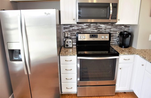 Atlantic Beach House | Luxury Atlantic Beach Retreat-2 Masters-Pool-Steps to Ocean-Restaurants & Bars