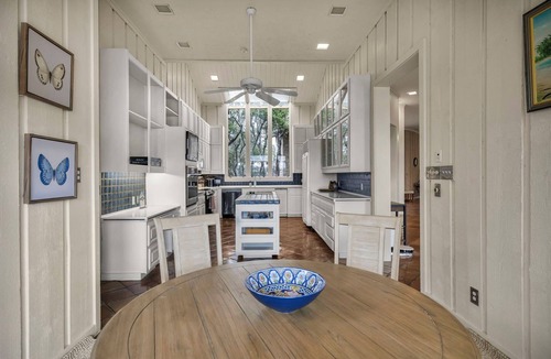 The Estates Above Lost Creek House | Luxury Austin Estate Home Family-friendly - Monthly stays