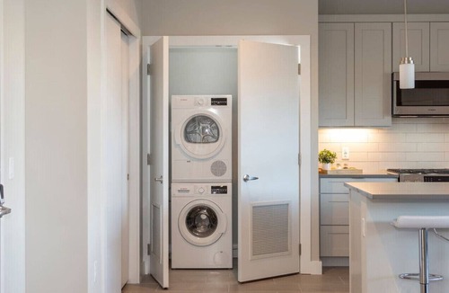 Downtown Asheville Condo | Luxury Condo, Downtown Asheville with Fire Pit