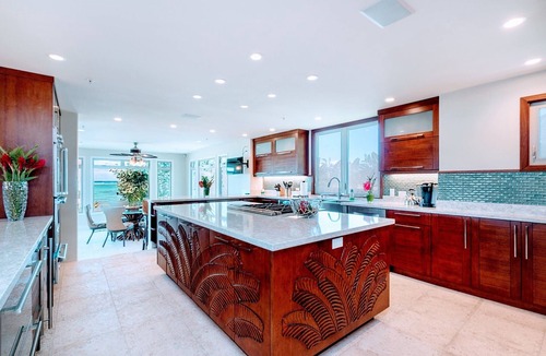 Waimanalo Beach House | Luxury Estate~Spectacular Location~Heated Pool~Private Beach Access!
