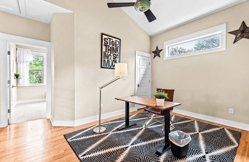 Galindo House | Luxury Home Close to Downtown for 30day+ Rent! King bed + 2 queens!