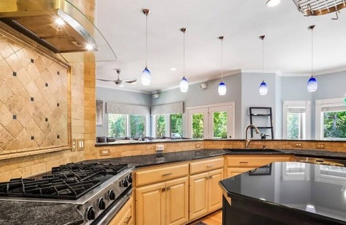 Lakeway House | Luxury home, pool, media room, 4 bedrooms, private, wrap around porch, OD Kitch