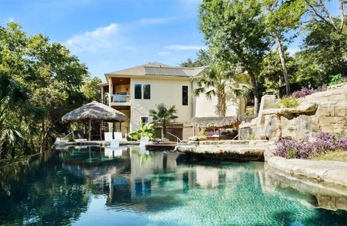 Lakeway House | Luxury home, pool, media room, 4 bedrooms, private, wrap around porch, OD Kitch