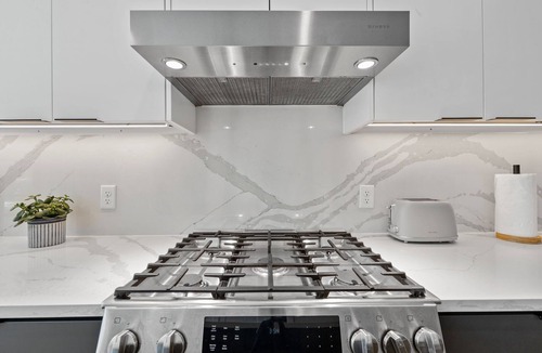 Brentwood House | Luxury House Central Austin, Downtown, Domain, UT