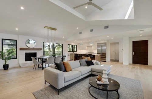 Barton Hills House | Luxury mid-century modern-inspired home