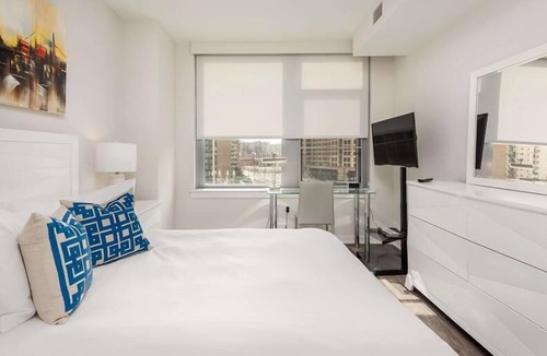District Wharf Apartment | Luxury One Bedroom Apartment