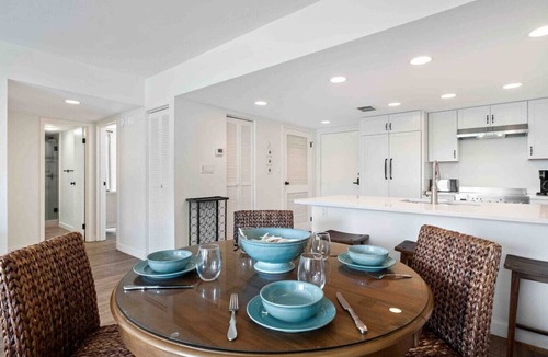 Harbour Town Condo | Luxury Penthouse in the Heart of Harbour Town