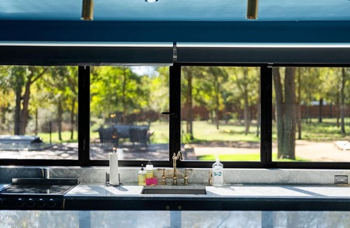 Manor House | Luxury Retreat Hot Tub Fire Pit Pool GameRoom