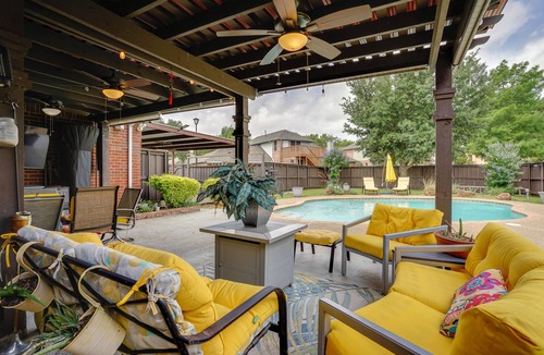 Grand Prairie Apartment | Luxury Studio with Pool | Near DFW & AT&T Stadium