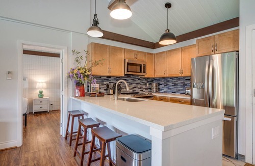Kihei Condo | Luxury Top-Floor 2BR with Dual Master Suites & AC