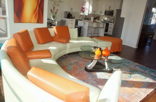 Sydney Harbour Villa | LuxuryLakefront: Sleeps 10+: Family, Corporate & Insurance OK: Kayak & Fishing