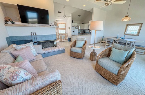 Southern Shores House | MacWater Beach House - Classic 5 BR Oceanfront home in Southern Shores