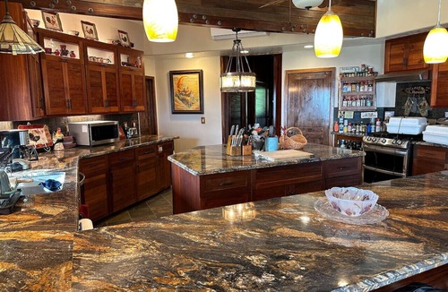 Paukaa Bed & Breakfast | Magic Skies Surfs Up Room
