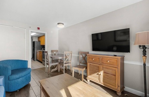 Myrtle Beach Hotel | Magnificent Oceanfront Suite: 9th Floor, Breakfast