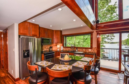 Dawsonville House | Magnificent Views family friendly dock kayak hot tub near wineries & outlet mall