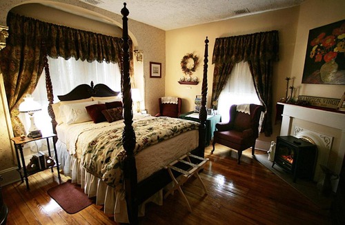 Downtown Bed & Breakfast | Magnolia House Inn