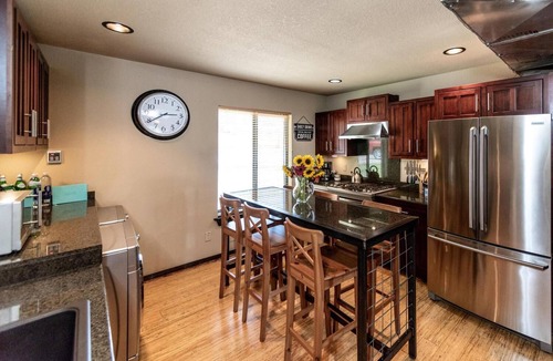 Waco Condo | Magnolia Market Hideaway. Over 900 Reviews!