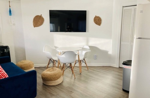 North Shore Apartment | Mai Tide: New N Shore Oceanfront Studio, AC, 30 Day