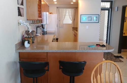 Maili Condo | Maili Cove Beachfront Get Away: Pool, Ocean & Sunsets/Teleworkers Dream