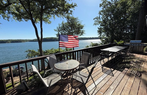 Lake Norman of Catawba Cabin | Main Channel Point Lot Lakefront Retreat - Sweeping Views, Private Dock + Lift