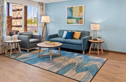 Greenville - Spartanburg Hotel | Make Every Trip Extra Special With This Beautiful Stay! Pets Are Welcome!
