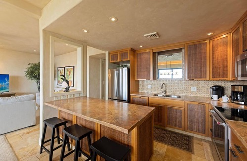 Wailea Condo | Makena Surf | F208 | Beachfront Resort