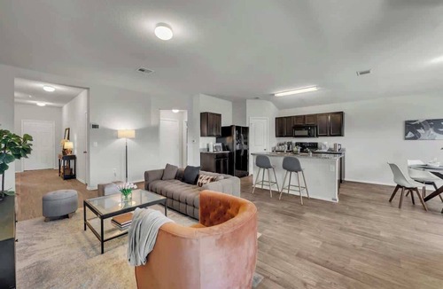 Austin House | @ Marbella Lane - Polished 3BR Home in Austin TX