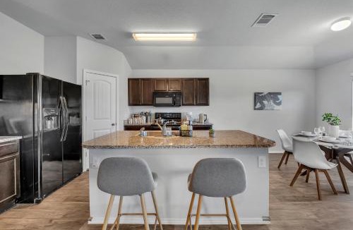 Austin House | @ Marbella Lane - Polished 3BR Home in Austin TX