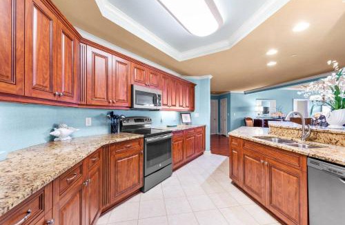 Arcadian Shores House | Margate #2303 - Oceanfront